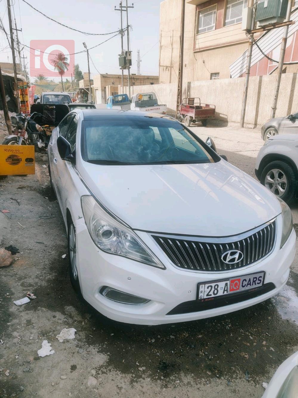 هيونداي أزيرا